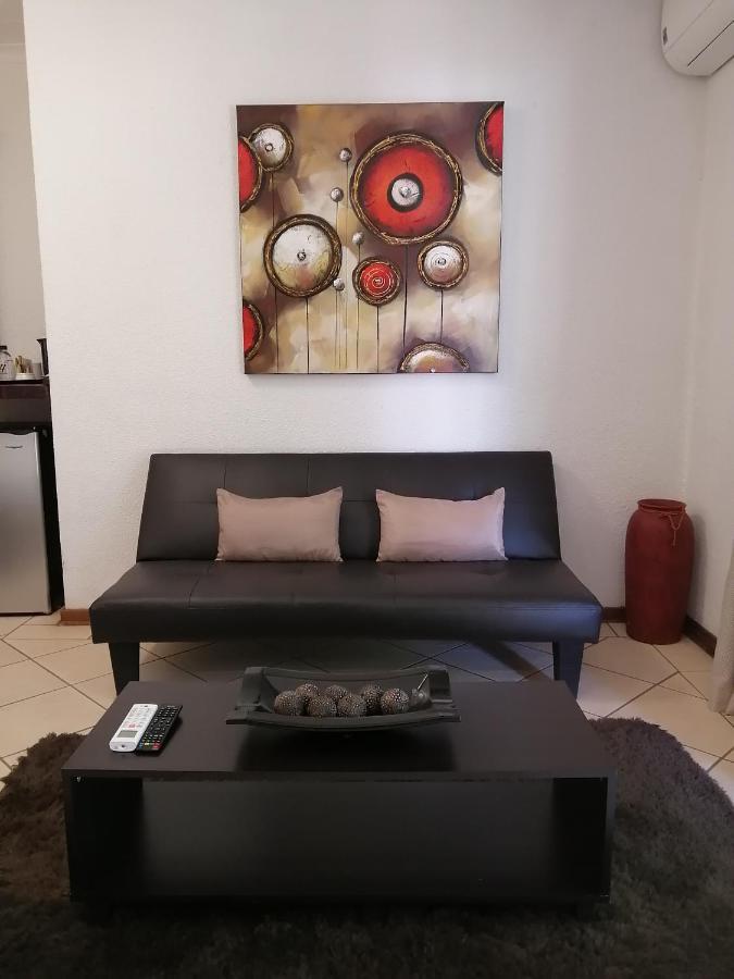 Fourways Bnb ヨハネスブルグ エクステリア 写真