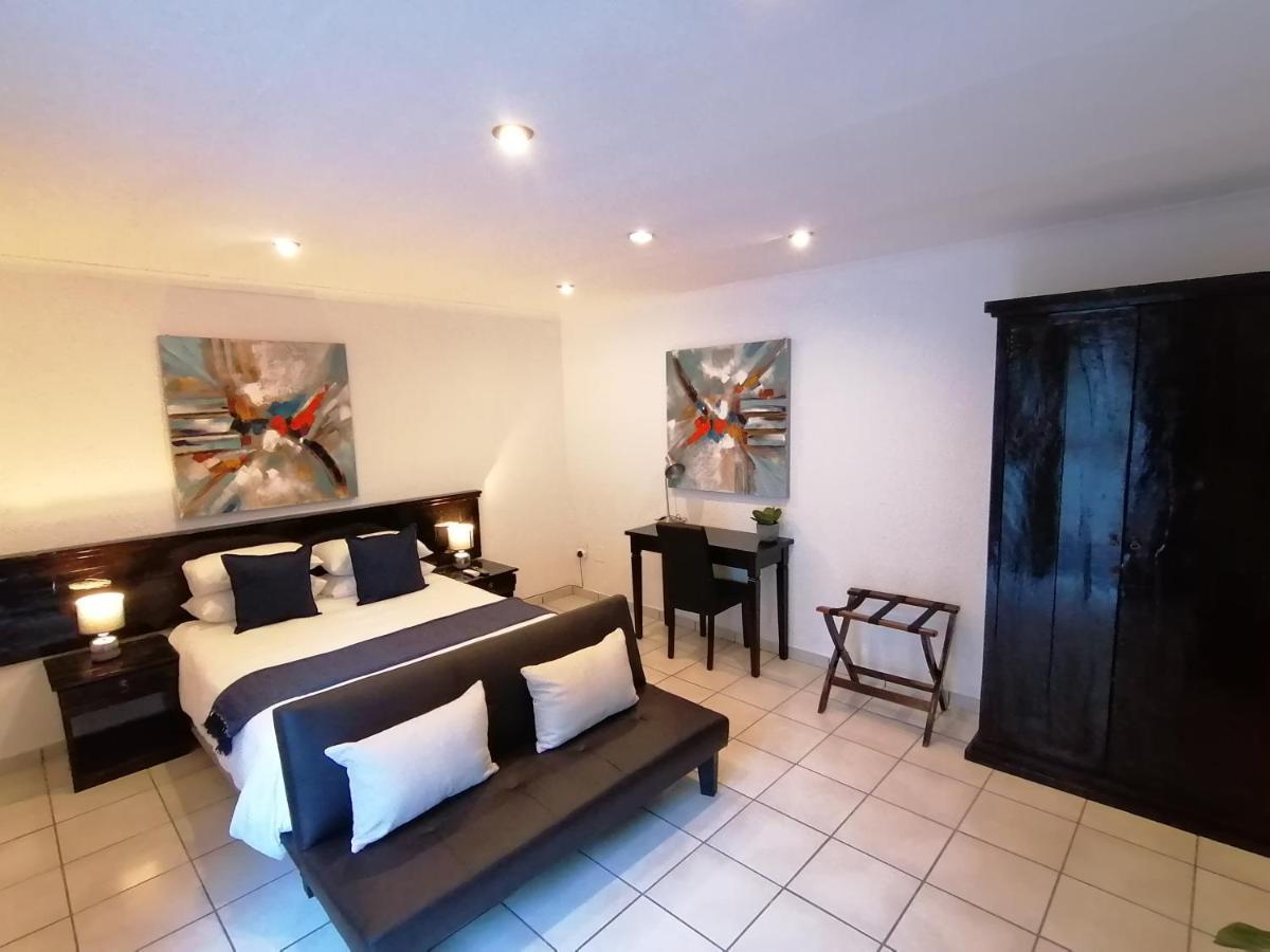 Fourways Bnb ヨハネスブルグ エクステリア 写真